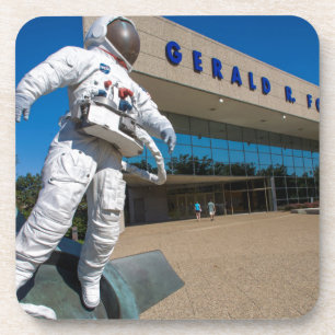 Dessous-de-verre Sculpture d'homme dans l'espace