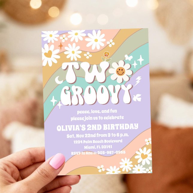 Deux invitations d'anniversaire Groovy Daisy (Créateur téléchargé)