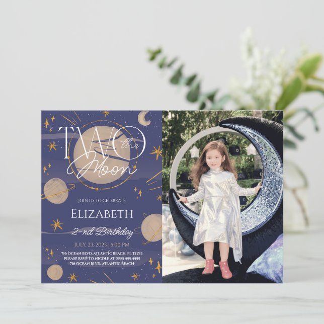 Deux La Lune Galaxy Anniversaire Photo Invitation (Debout devant)