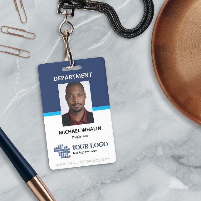 Deux nuances de badge ID vertical professionnel av (Créateur téléchargé)