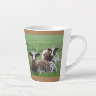 Deux Vaches Blancs-Brown Mignonnes. Mug en latte B