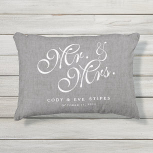 D'extérieur Gray Linen Initiales M. et Mme la Mariage Coussin