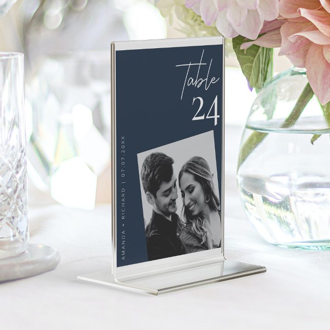 Diagonal Photo Magie : Modern Navy Numéro de table (Navy Blue White Modern Photo Minimalist Romance Table Number)