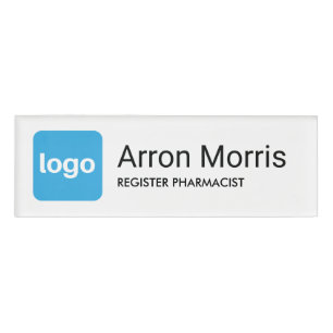 D'identification Ajouter un logo Nom de l'employé Badge