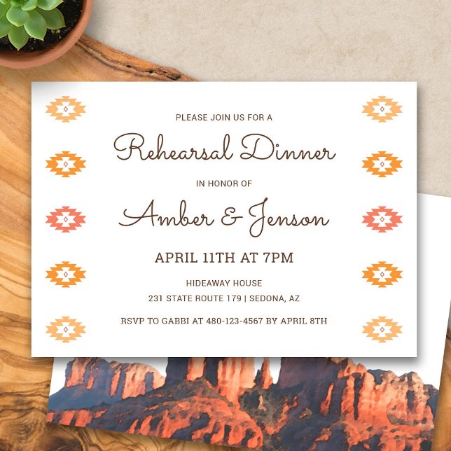 Dîner de répétition Desert Chic Sedona Invitation (Desert Chic Sedona Rehearsal Dinner Invitation)