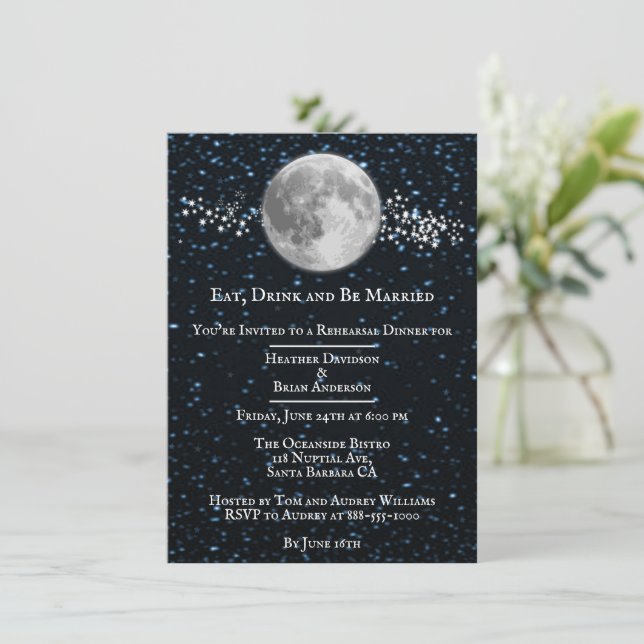 Dîner de répétition Mariage lunaire Invitation (Debout devant)