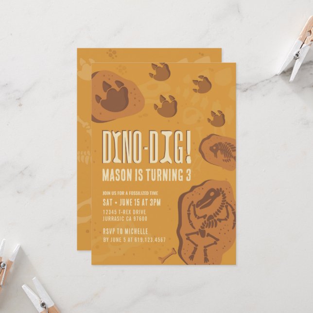 Dino-Dig ・ Dinosaur Dig Invitation à la fête d'ann (Devant/Arrière en situation)