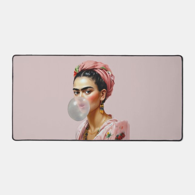 Diva avec foulard floral soufflant bulle gomme (Recto)