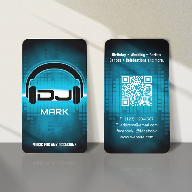 DJ Modern Sky Blue Carte de visite avec code QR (Créateur téléchargé)