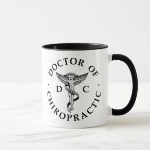 Docteur de tasse de logo de chiropractie