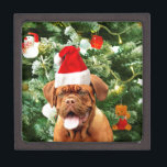 Dogue de Bordeaux Christmas Tree Snowman boîte cad<br><div class="desc">Cute Dogue de Bordeaux Photo Chien avec boîte cadeau de Noël Snowman en arrière - plan. Un cadeau parfait pour Noël !</div>