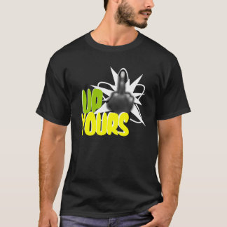 Doigt moyen vers le haut du vôtre chemise