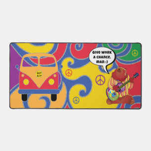 Donnez au travail un chat de bureau