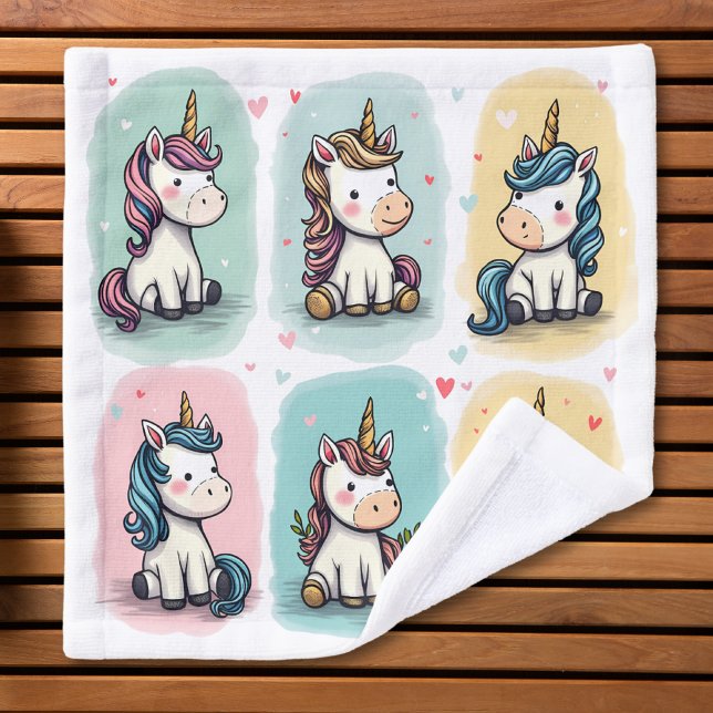 Doodles de licorne mignons (Créateur téléchargé)