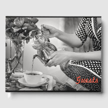 Livre vintage d'invités au thé