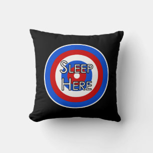 « Dormez ici » Coussin drôle de Target