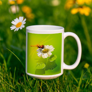 Dragonfly Sur Une Mug De Café Fleur