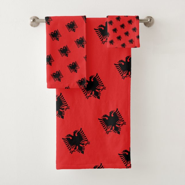 Drapeau albanais, voyage en Albanie, vacances/fan  (En situation)