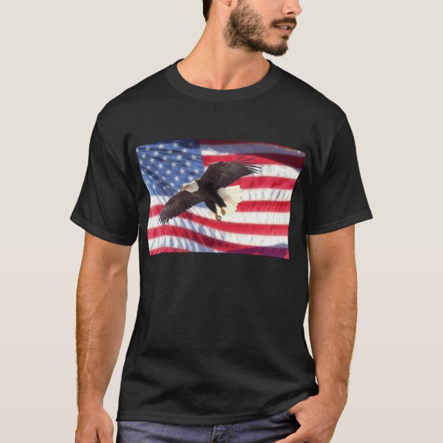 Drapeau américain avec le T-shirt d'Eagle (Devant)