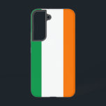 Drapeau Coque Samsung Galaxy S22 d'Irlande<br><div class="desc">Ajoutez une touche de fierté irlandaise à votre Samsung Galaxy S22 avec notre couverture exclusive avec le drapeau de l'Irlande! Réalisée avec une attention minutieuse aux détails, cette couverture est plus qu'un simple accessoire protecteur, c'est une célébration du patrimoine irlandais et de la richesse culturelle. Le design présente fièrement le...</div>