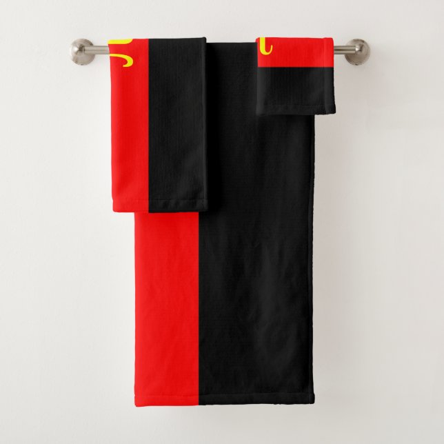Drapeau de fierté polyamoureuse (En situation)