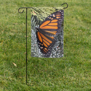 Drapeau De Jardin Papillon monarque sur verdure