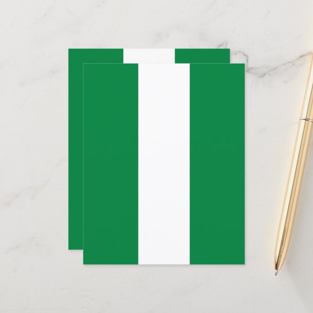 Drapeau du Nigeria (Devant/Arrière en situation)