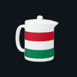 Drapeau hongrois<br><div class="desc">Élégante théière avec drapeau de la Hongrie. Ce produit est personnalisable.</div>