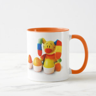 Drôle Bunny de Pâques. La Mug des cadeaux de Pâ
