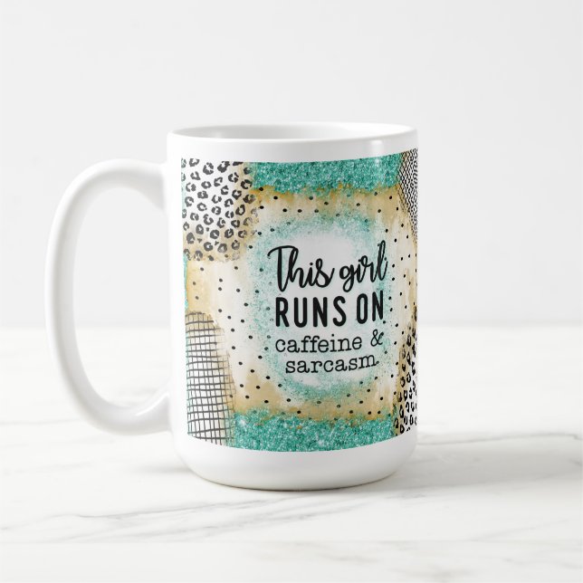 Drôle fille tourne sur la caféine Sarcasm Mug cade (Gauche)