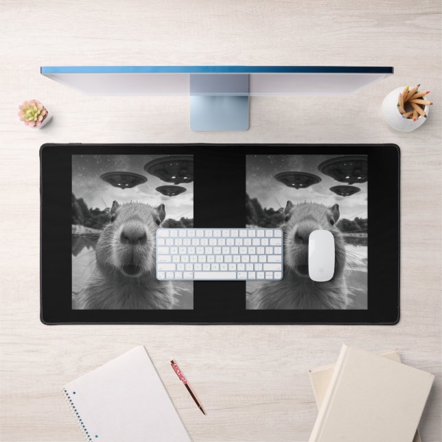 Drôle Selfie Graphique de Capybara avec des OVNI É (Bureau 1)