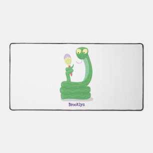 Drôle serpent vert avec caricature maraca