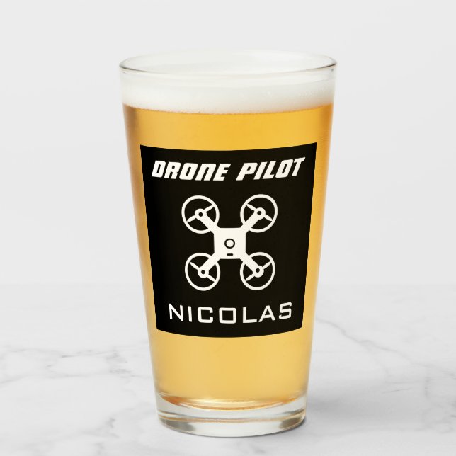 Drone-pilote en verre de bière cadeau avec nom per (Devant (rempli))