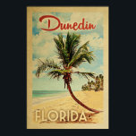 Dunedin Poster Palm Tree Vintage voyage<br><div class="desc">Un imprimé d'art moderne Dunedin Florida,  rétro unique au milieu du siècle,  dans un style d'affiche de voyage vintage. Il dispose d'un palmier incurvé sur une plage de sable avec l'océan sous un ciel bleu nuageux.</div>