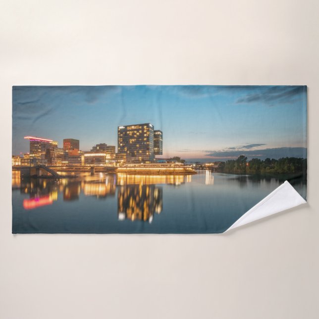 Dusseldorf Allemagne (Serviette de bain)