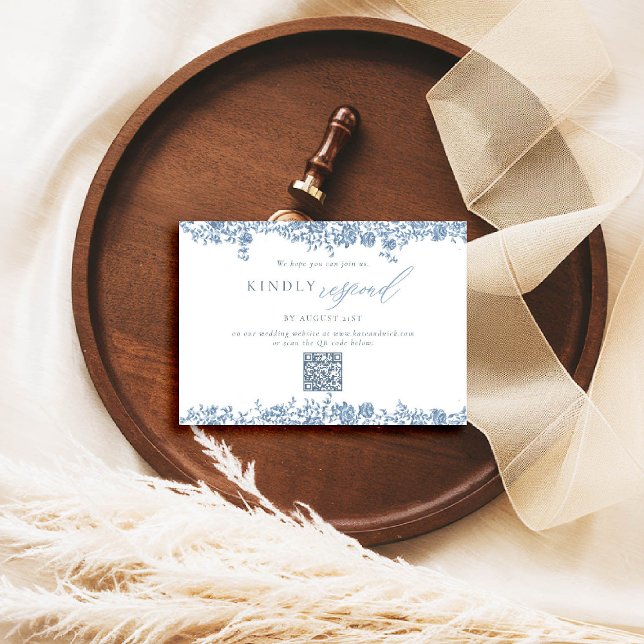 Dusty Blue Toile Roses Élégant Mariage QR Réponse (dusty blue wedding rsvp qr toile de jouy chinoiserie french vintage floral frame formal traditional )