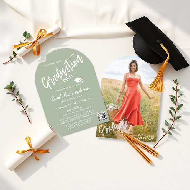 Dusty Green Arch Photo Grad Invitation (Créateur téléchargé)