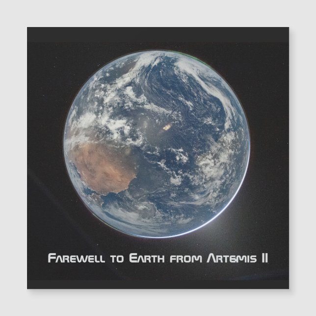Earth From Artemis II (Devant)