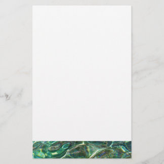 Eaux fraîches vertes profondes