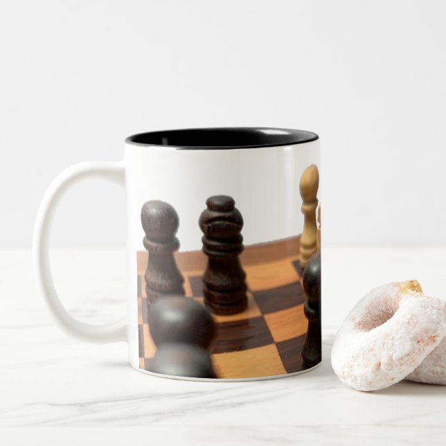 Échecs de Mug à deux tons (Avec donut)