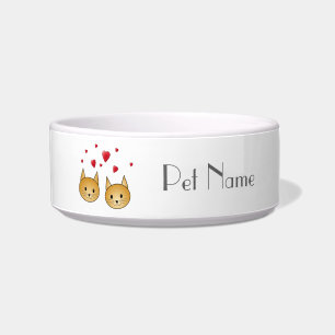 Écuelle Chats mignons de gingembre. Avec les coeurs rouges