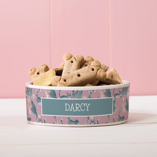 Écuelle Mauvais motif de chats tigrés gris renversant des  (Bad Grey Tabby Cats Knocking Stuff Over Pet Bowl (add your own pet name and change the colour!))