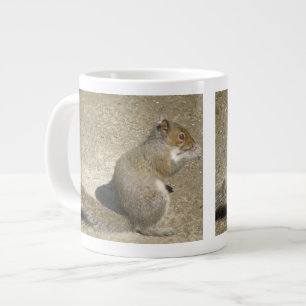 Écureuil affamé Horatio Mug