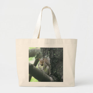 Écureuil dans le sac fourre-tout animal à art