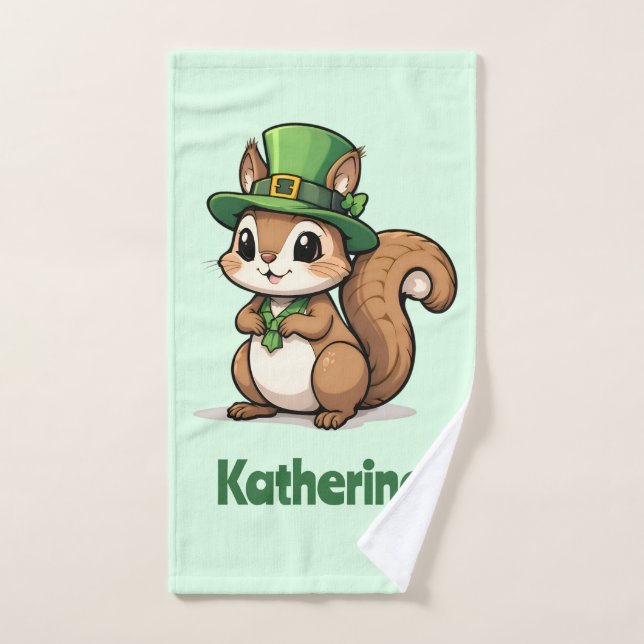 Écureuil mignon personnalisé pour la Saint-Patrick (Serviette à main)