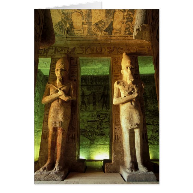 Égypte, Abu Simbel, Statue de Ramsès II, (Devant)