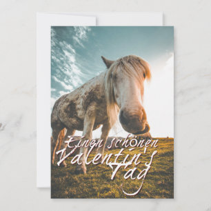 Einen schönen Valentinstag mit schauendem Pferd