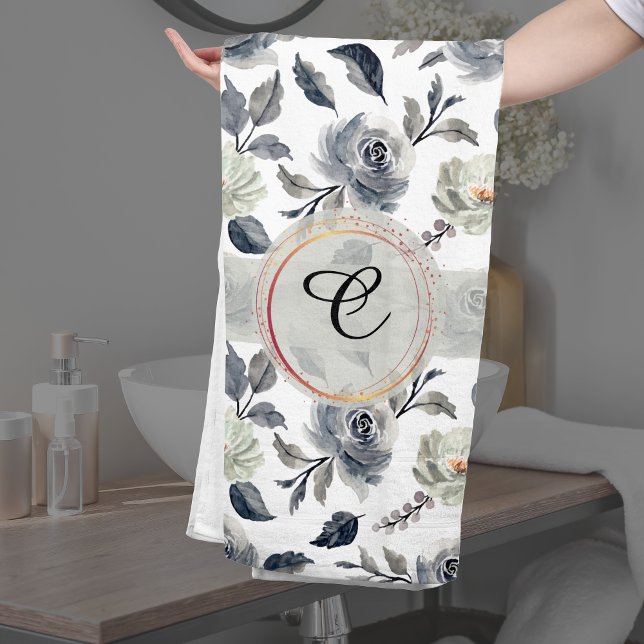 Élégance florale : Un Motif étonnant (Sage Green Floral Monogram Gift – Elegant Home Decor)
