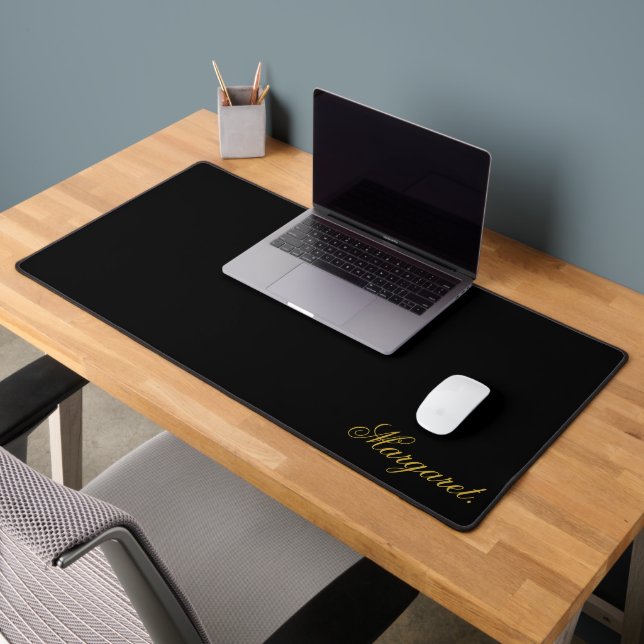 Elegant Black Desk Mat Featuring Your Name (Bureau 2)