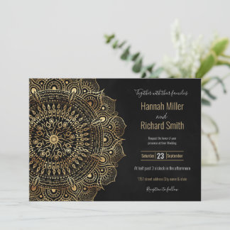 Elégant Black Gold Mandala Floral Design